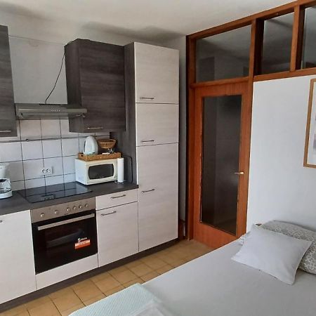 Mirta 1 Apartment Pavicini Ngoại thất bức ảnh